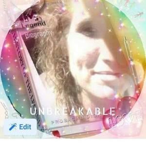 Meet your Posher, Felicia